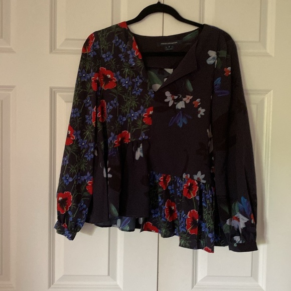 Women’s top - Picture 3 of 3